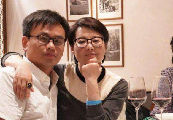 富商徐威宠了袁立12年，为何后来转身迎娶世界冠军张怡宁？