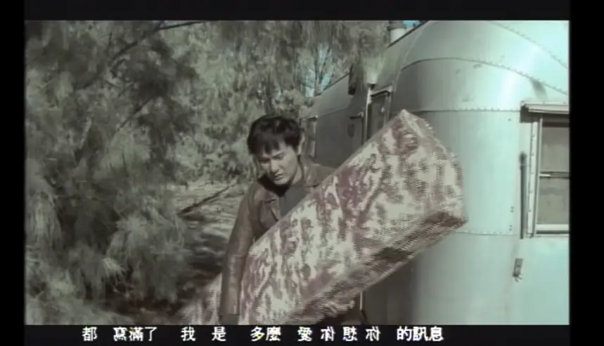 他拒绝周迅求爱,却为王菲豪掷百万,56岁依然单身