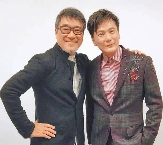 他拒绝周迅求爱,却为王菲豪掷百万,56岁依然单身