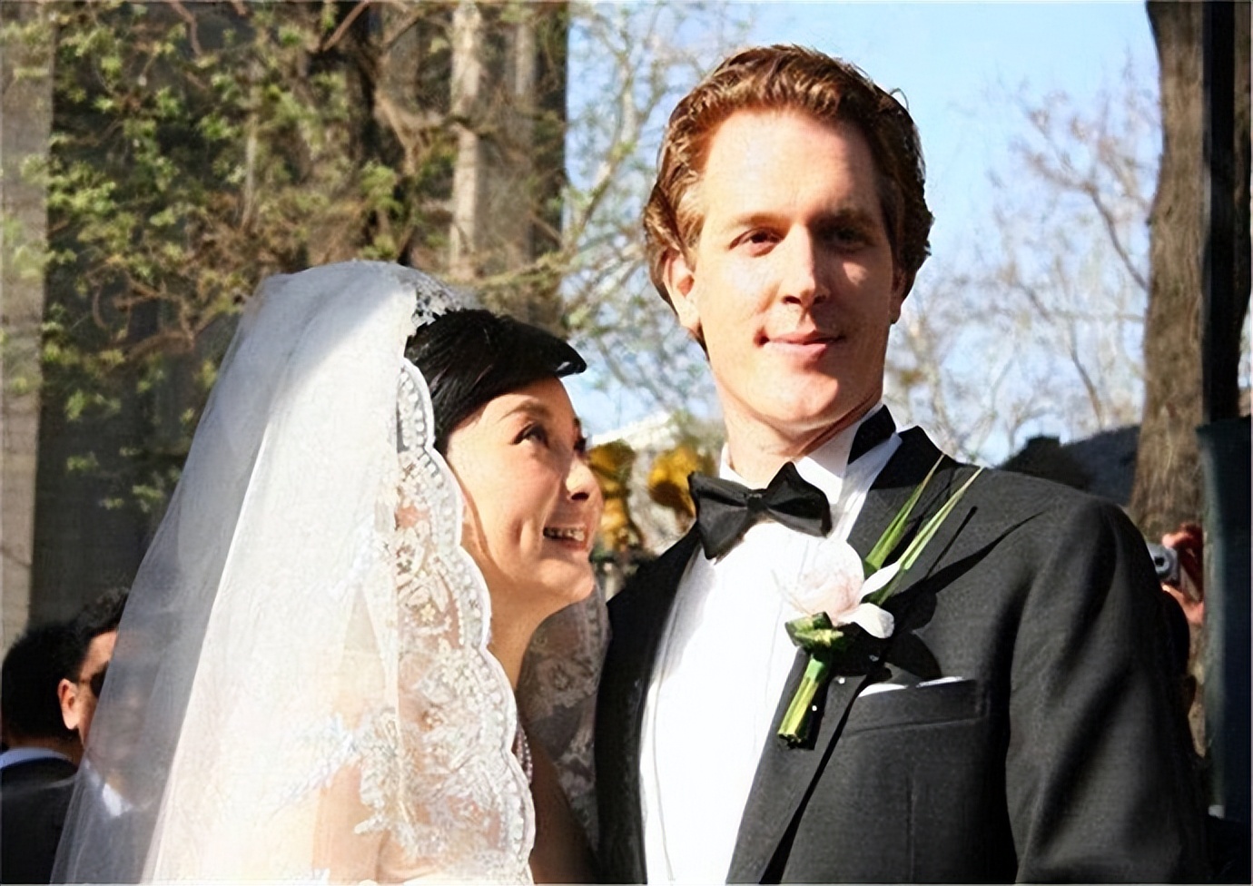 徐威宠了袁立12年，为何转身娶了世界冠军张怡宁？答案俗套又露骨