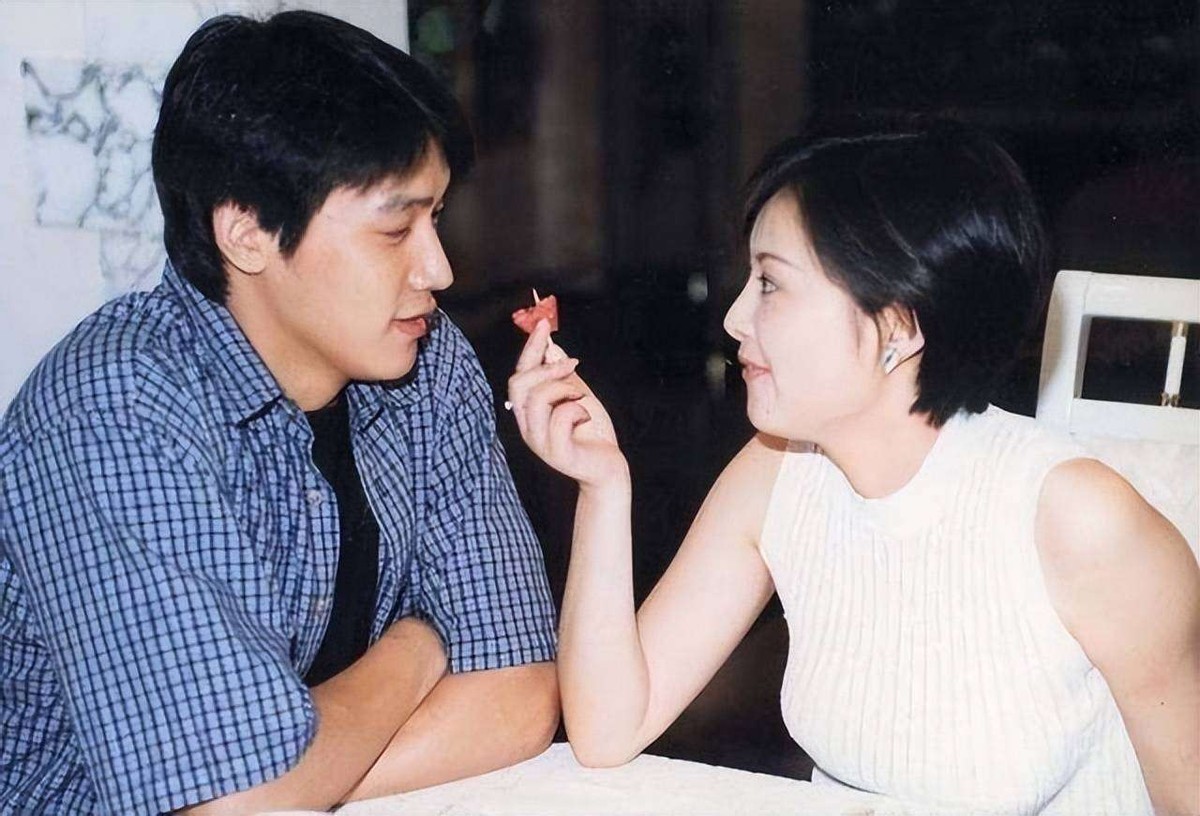 徐威宠了袁立12年，为何转身娶了世界冠军张怡宁？答案俗套又露骨