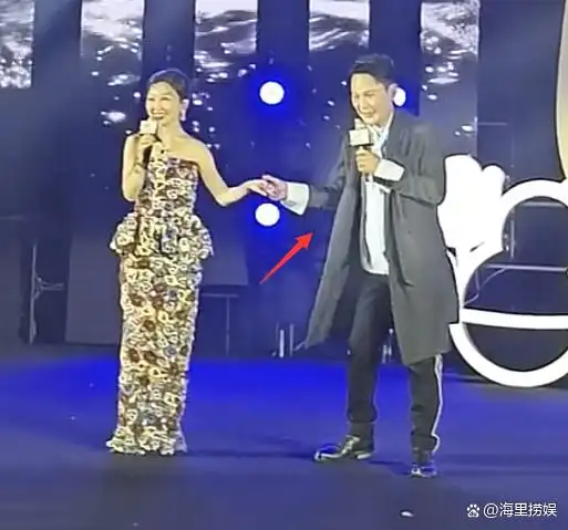 一场音乐会展示了娱乐圈中的人情冷暖其中张信哲成为了最好的例证