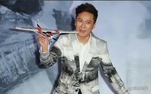 一场音乐会展示了娱乐圈中的人情冷暖其中张信哲成为了最好的例证