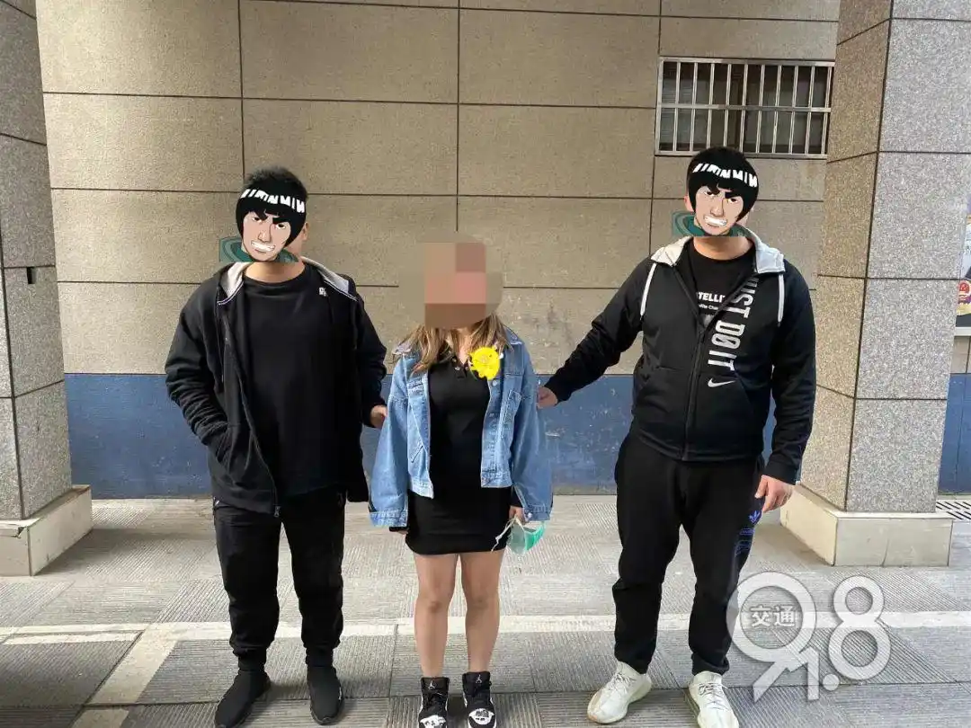 男子搜索“附近的人”，陌生美女说“上门服务”，付钱后发现……