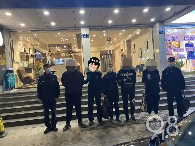 男子搜索“附近的人”，陌生美女说“上门服务”，付钱后发现……