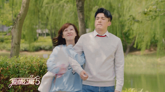 《爱情公寓5》近期播出,客串嘉宾阵容豪华,张伟老婆惊艳亮相