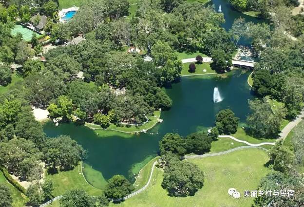 迈克尔杰克逊的梦幻庄园被竞拍出售了