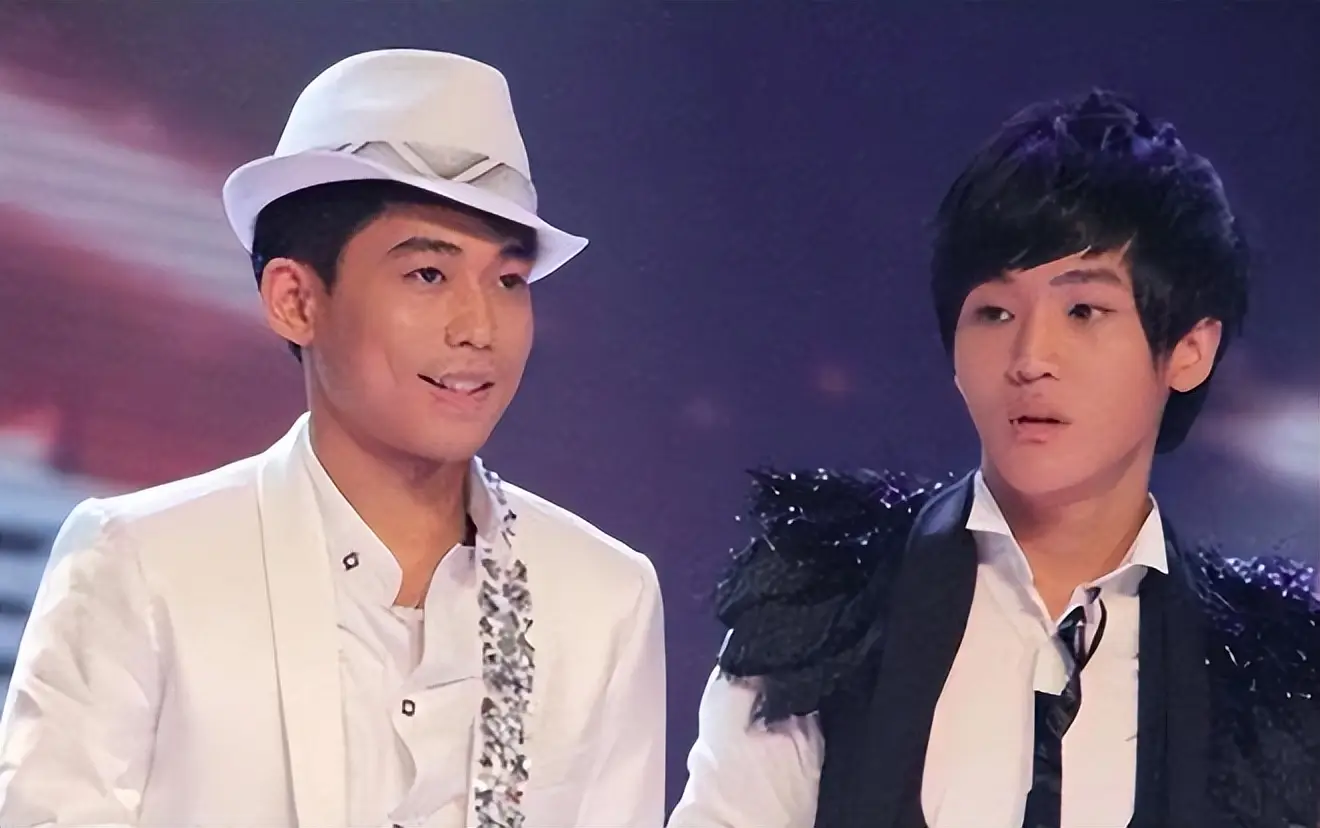 苏醒暴揍李炜12年后，现在再看两人的处境，究竟谁才是赢家？