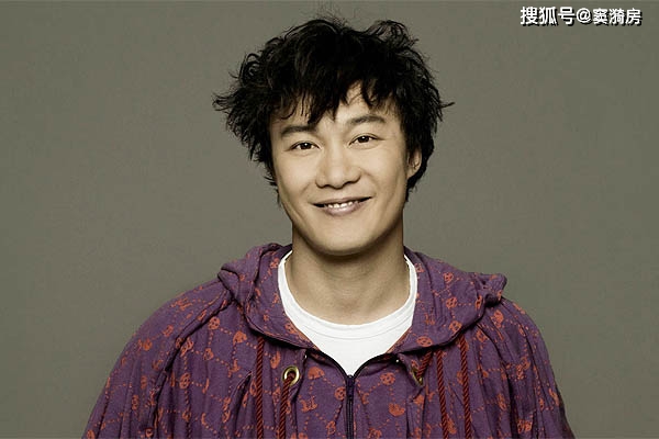 长得像的人很多，通常都是男像男，女像女，但是男女互像还真不多