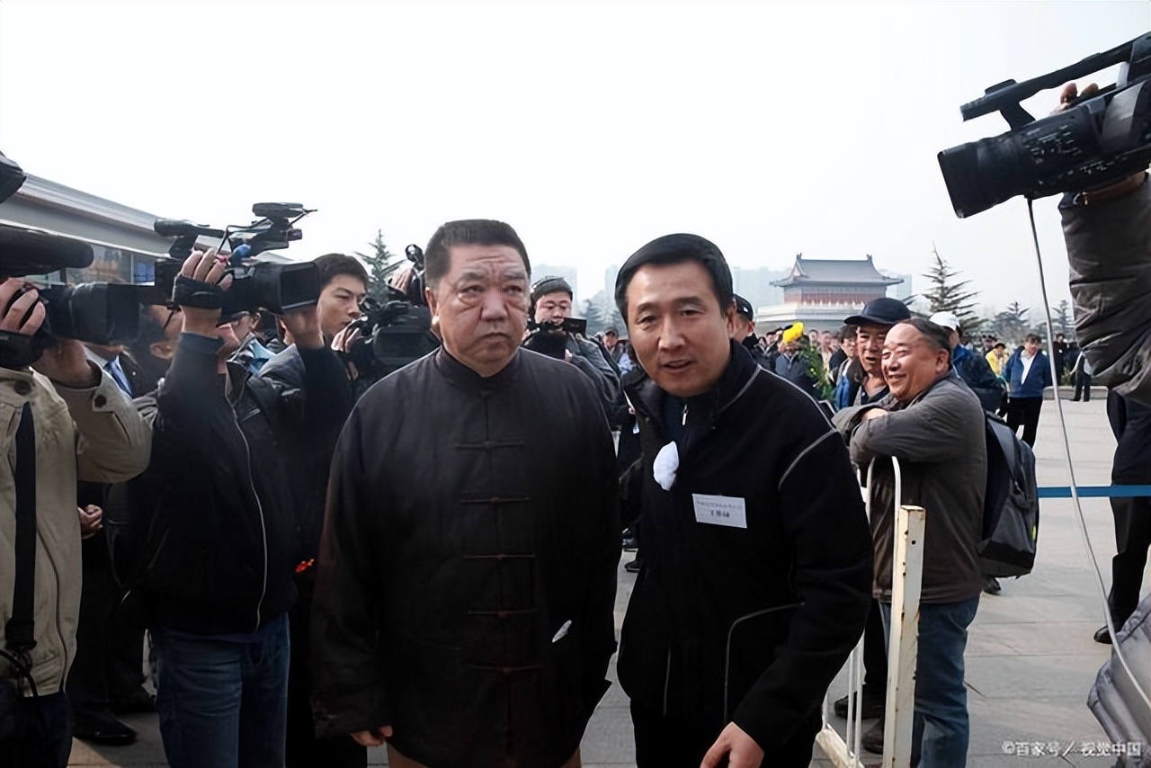 相声演员孟凡贵被采访，自称给徒弟说活过瘾，回应与郭德纲的矛盾