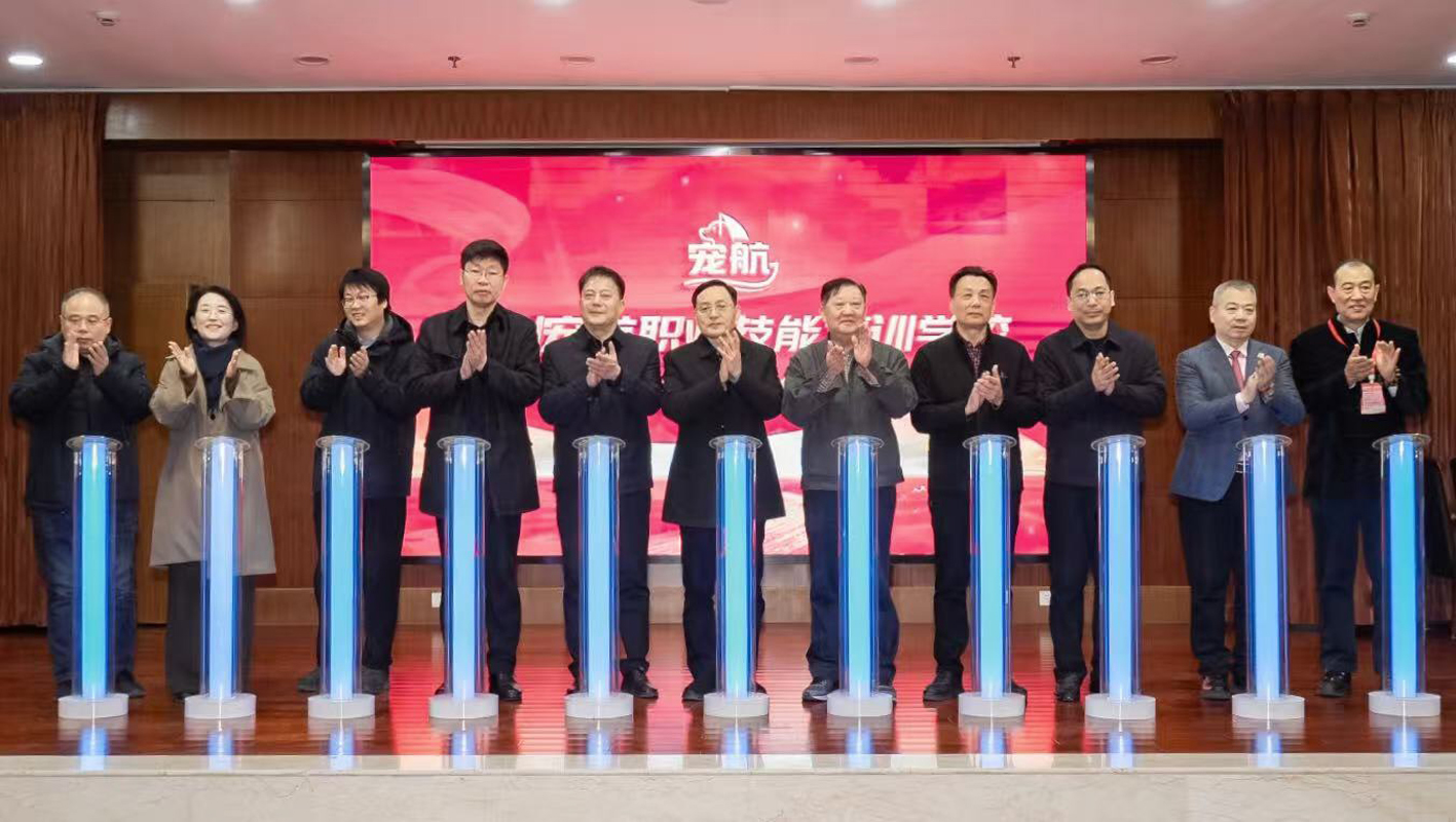 江苏扬州:宠物经济升温催生人才刚需 首家宠物职校应“热”而生