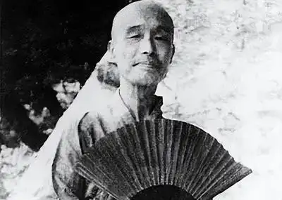 弘一法师说：“人只有到死那的一天才知道，原来一切都是空的。人生不过三万天，借一副皮囊而已，无一物带走，又何必执着呢？”