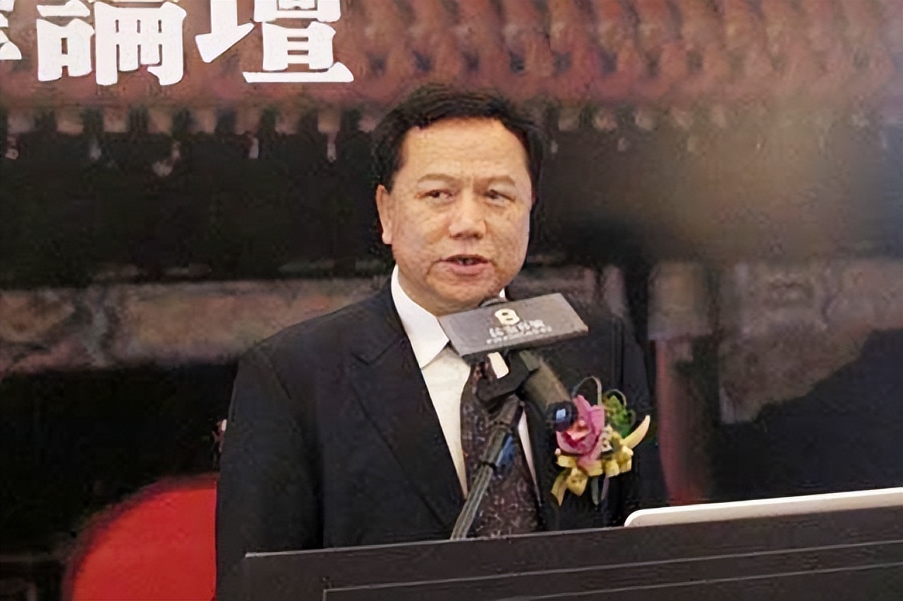 王艳和老公,低调恩爱26年,其实豪门生活不好过