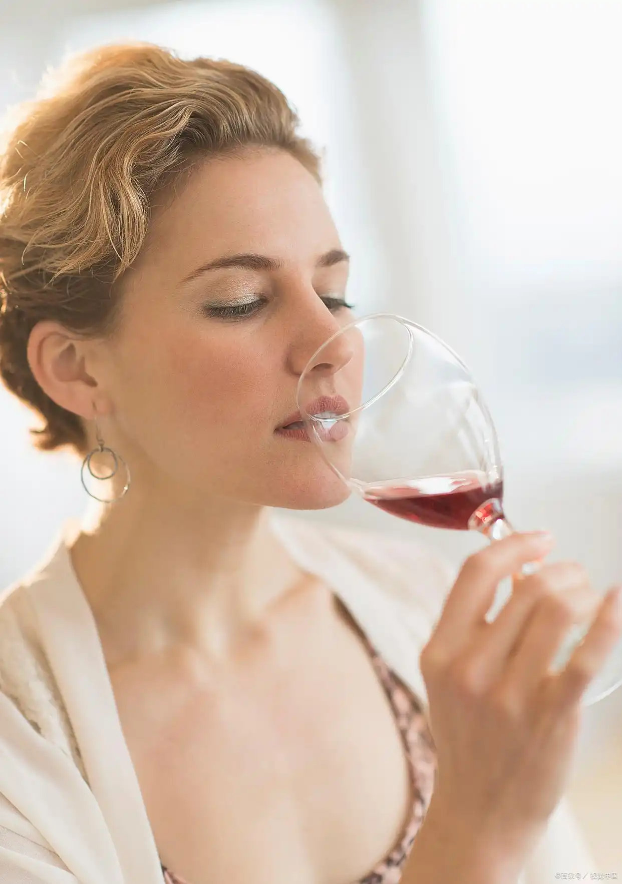 怎么在网上做兼职?整理了十个正规网上兼职平台,在家也可做