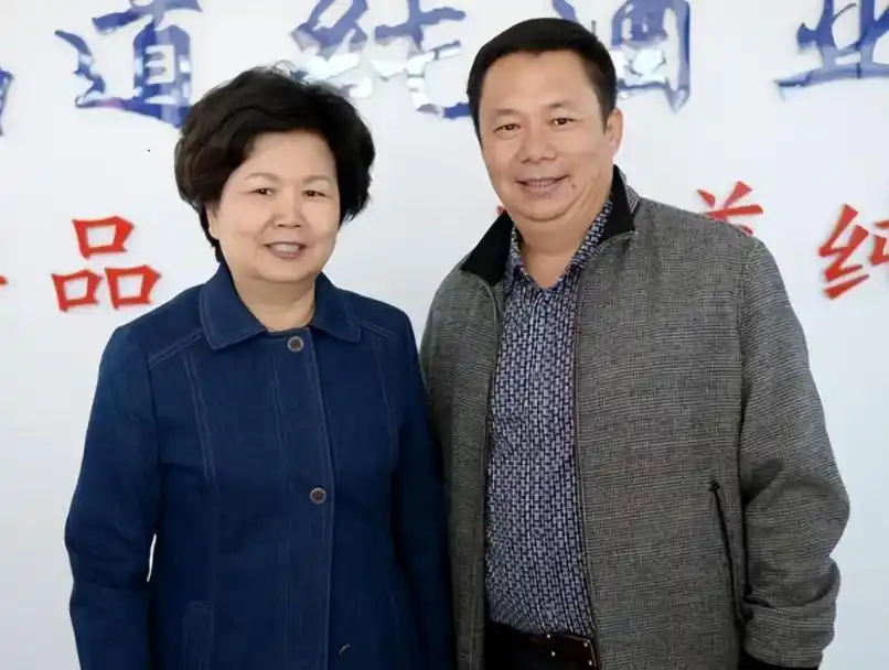 回顾邢质斌:与丈夫相守50年,罗京离世后自请离职,如今怎样了