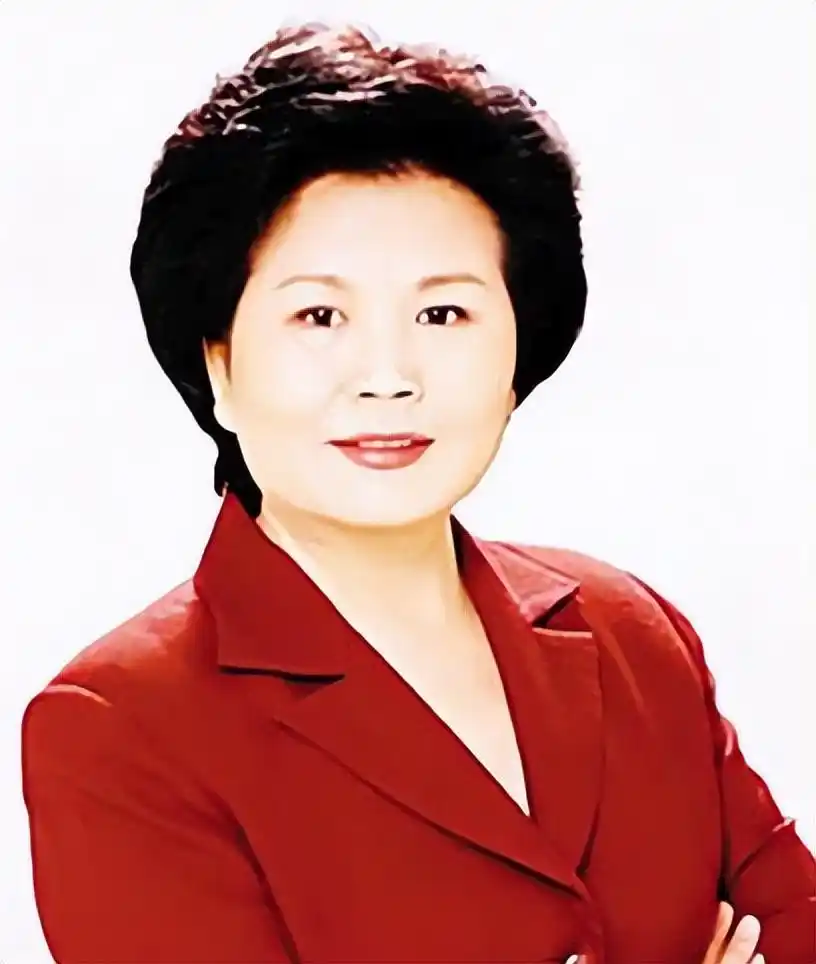 回顾邢质斌:与丈夫相守50年,罗京离世后自请离职,如今怎样了