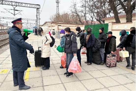 2026新春走基层丨春运首日 直击静海火车站