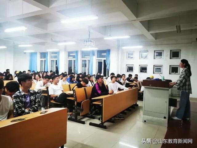 以心迎新,梦想起航——齐鲁师范学院青年志愿者为新生入学温情护航