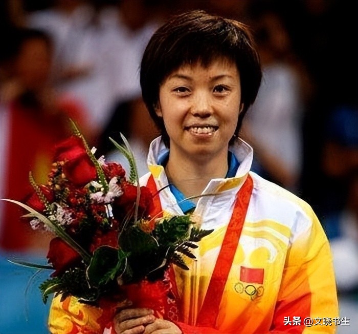 富商徐威:与12年女友袁立分手,转身娶了张怡宁,全靠岳母撑腰