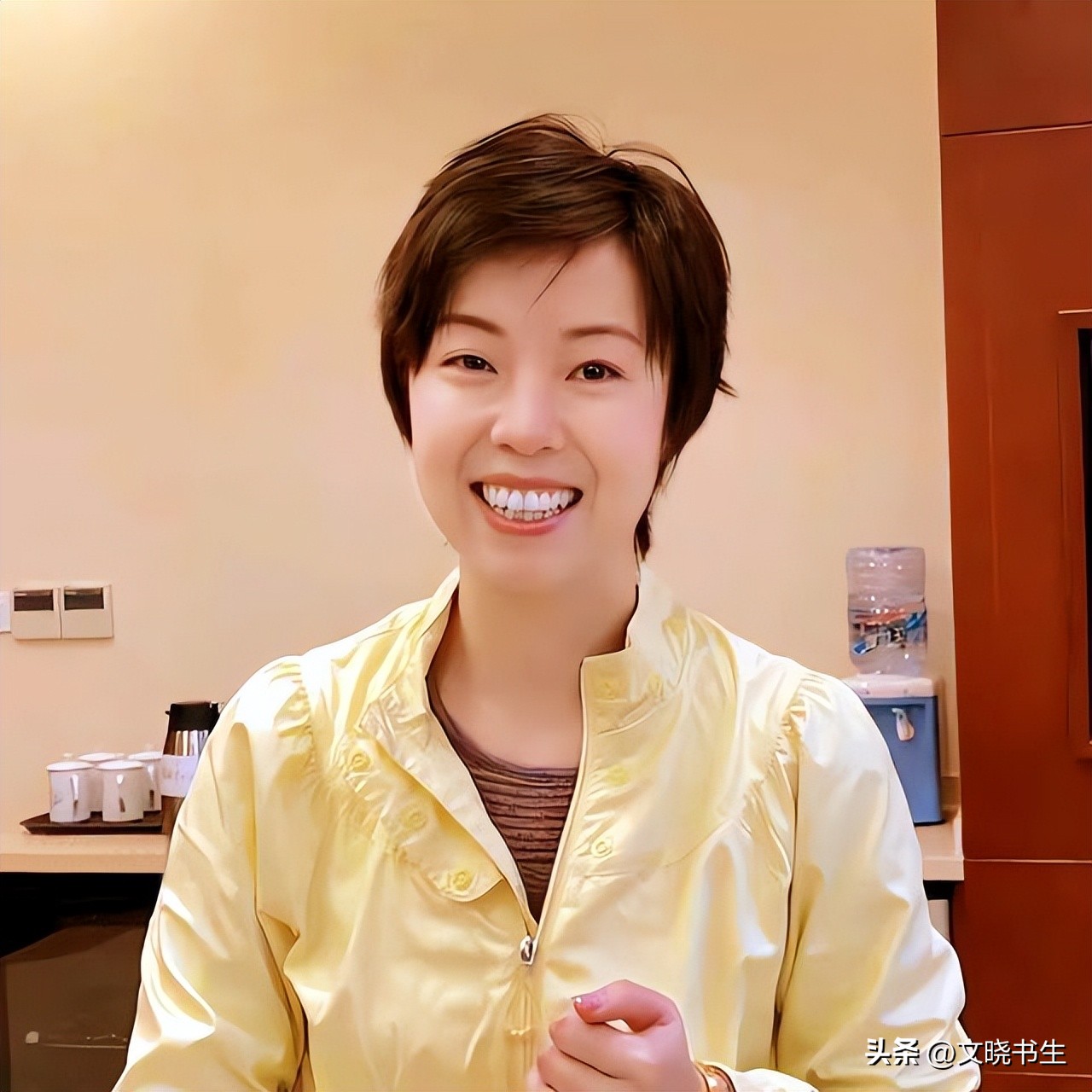 富商徐威:与12年女友袁立分手,转身娶了张怡宁,全靠岳母撑腰