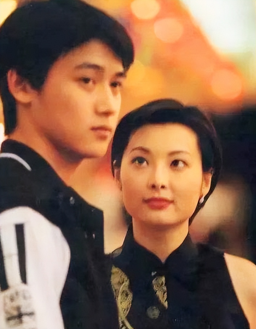 身价300亿富商徐威，宠袁立12年，为何转身迎娶奥运冠军张怡宁？