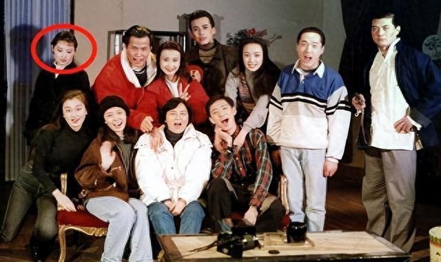 袁立:被徐威宠了12年,三婚两离后50岁无子女,她到底图什么?