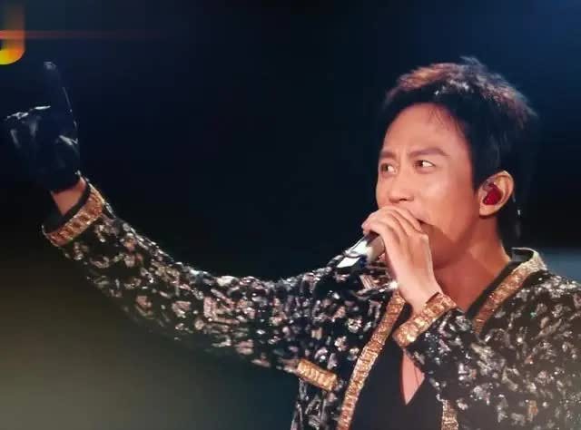 邓超炸场湖南卫视跨年晚会，全开麦唱跳封神，收视登顶燃爆全网！