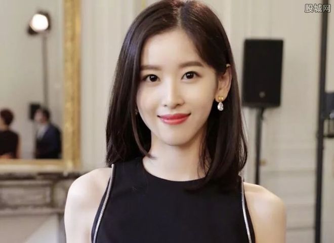 章泽天抛售9000万澳洲豪宅！其名下3套数亿别墅，最大有80多间房