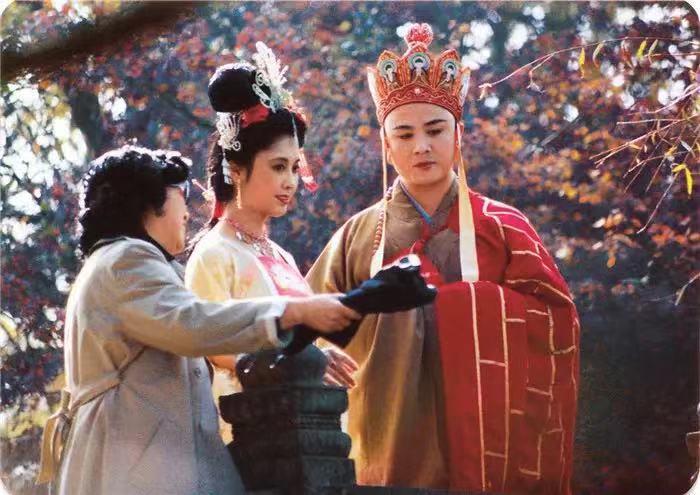 35年过去了,《西游记》三位唐僧演员的老年生活,差距也太大了吧