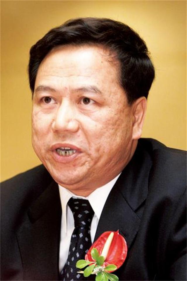 王志才：母亲是郡主，二婚妻子是“晴格格”，豪宅就在紫禁城旁边