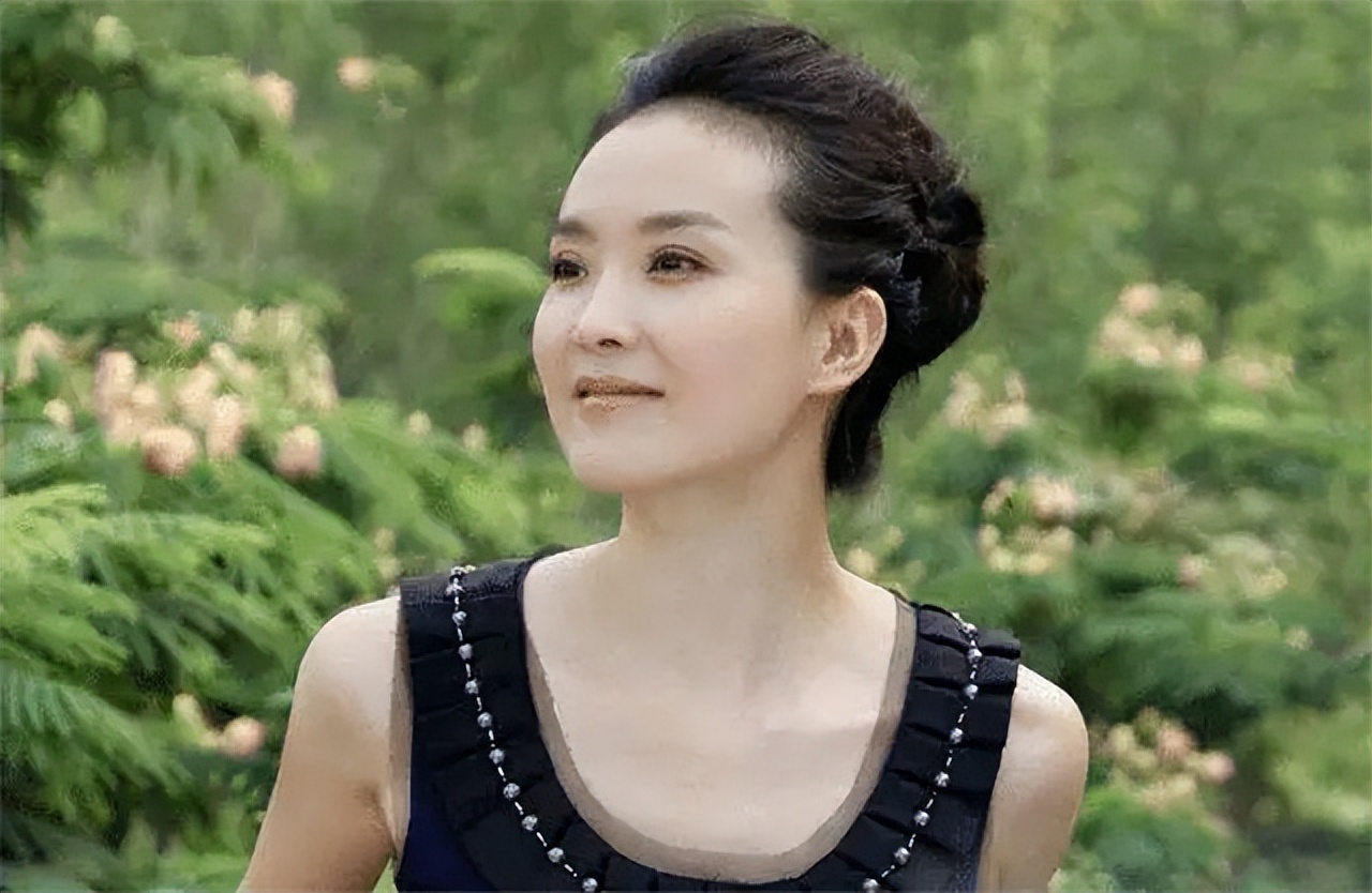 王志才：母亲是郡主，二婚妻子是“晴格格”，豪宅就在紫禁城旁边