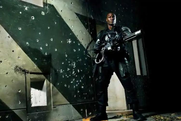 习惯了动作戏的阿德沃尔,这次要跟“眼镜蛇”较量一下了