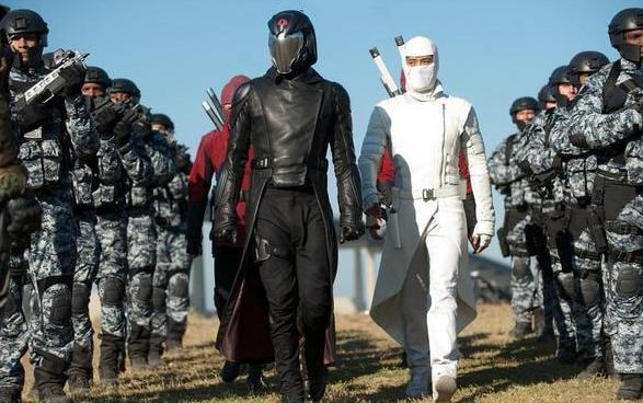 习惯了动作戏的阿德沃尔,这次要跟“眼镜蛇”较量一下了