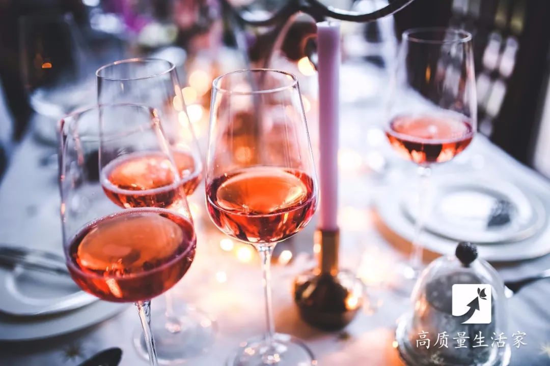 路由器上贴一个创口贴，网速提升好几倍！一年能帮家里省不少钱！