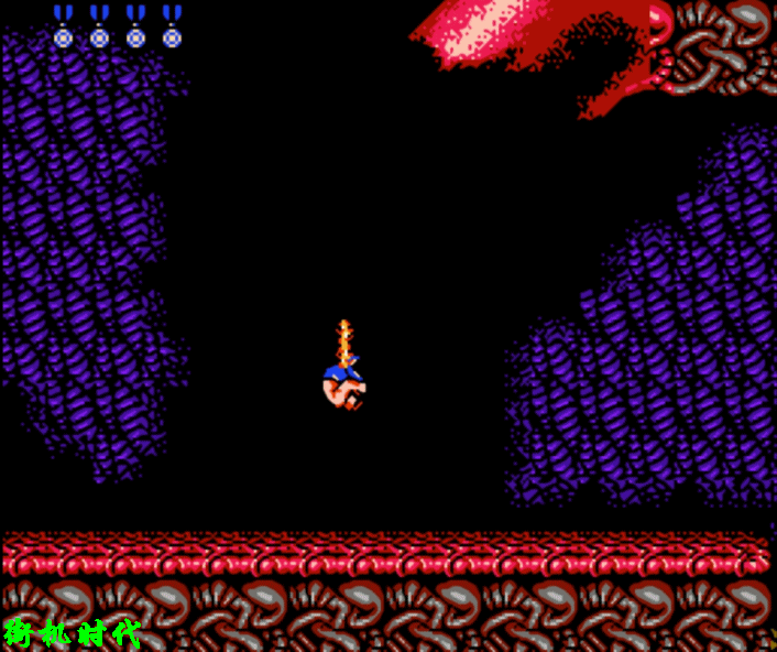 经典游戏《魂斗罗》被误解三十年的L弹，多年后才发现是神器