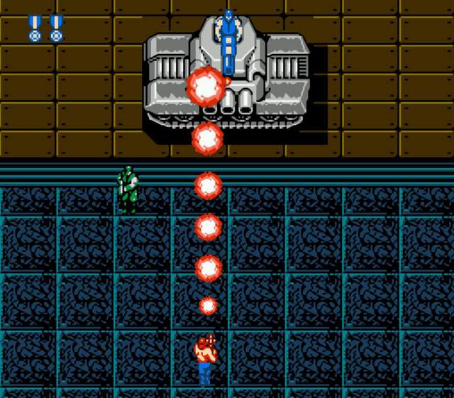 《魂斗罗》三十年后才搞懂F弹是什么玩意，关键时候能派上大用场