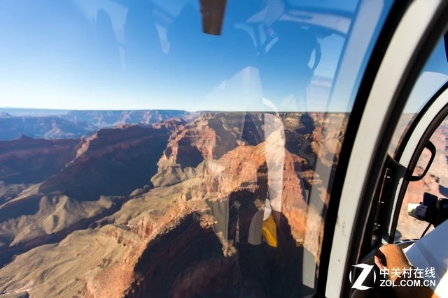 丢掉无人机!教你如何在飞机上拍风光