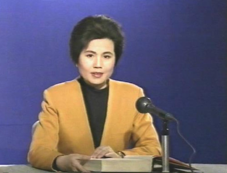 与丈夫相守48年，搭档罗京去世后自请离职，邢质斌如今怎样了？