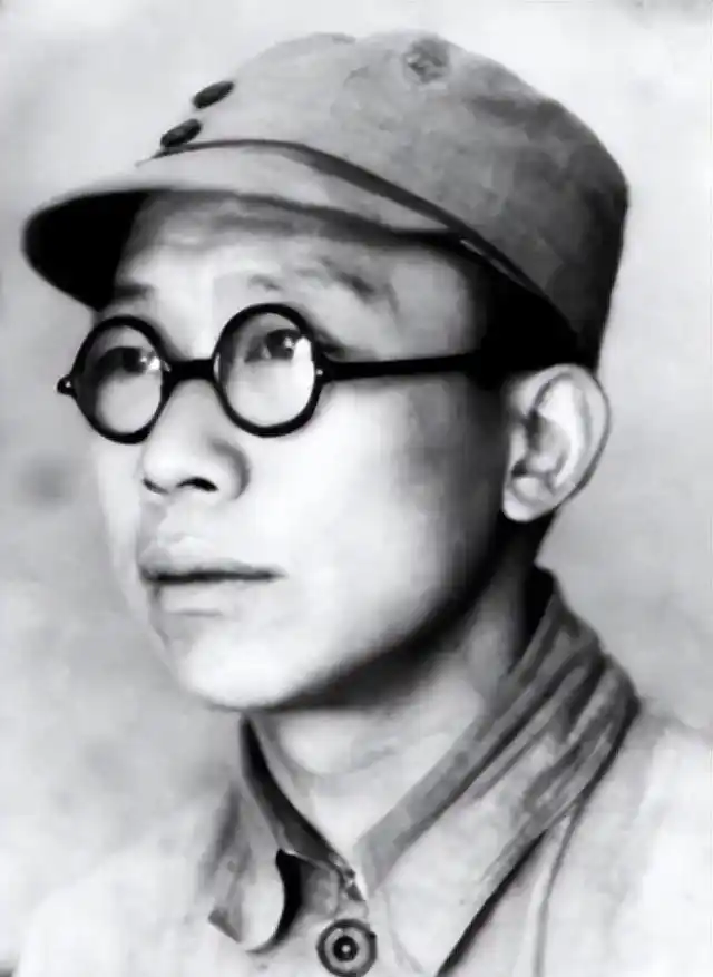 他曾担任副总理,60岁被撤职,69岁被永远开除党籍,73岁恢复名誉