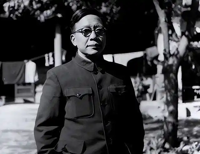 他曾担任副总理,60岁被撤职,69岁被永远开除党籍,73岁恢复名誉