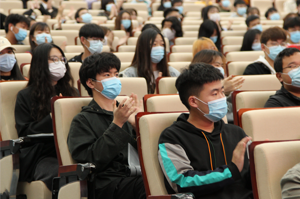 【学党史·庆百年】学校举办第四期“青马工程”大学生青年骨干培训班