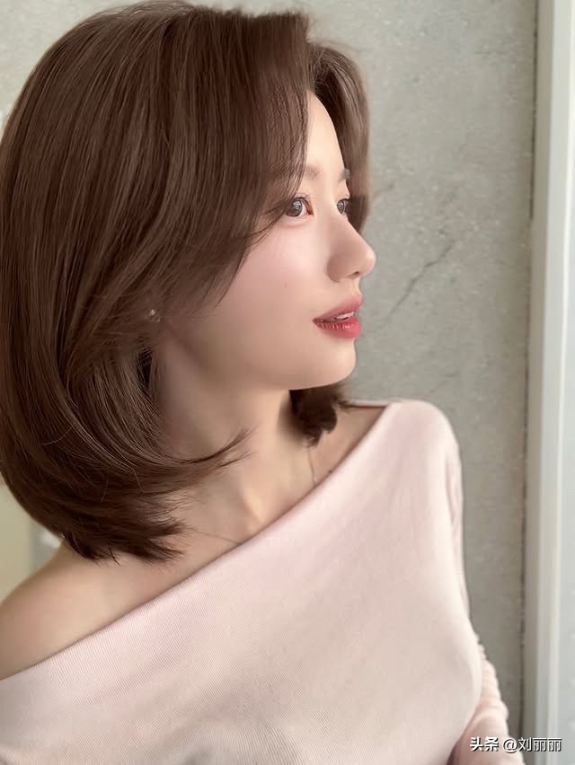 2025韩系短发封神指南｜精灵短发层次波波头，选对秒变氛围感美女