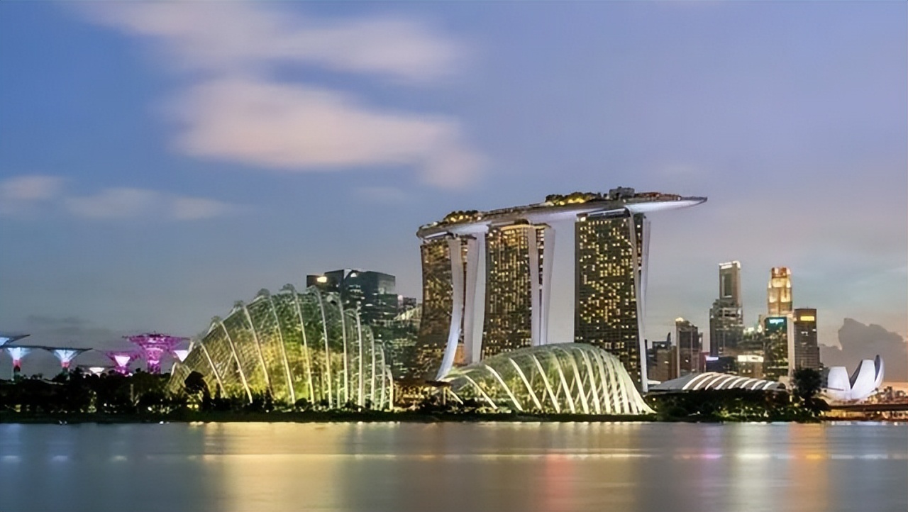 新加坡与香港曾经不分伯仲，如今谁的用电量更高？