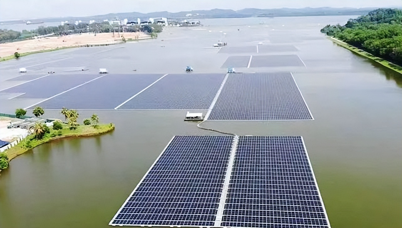 新加坡与香港曾经不分伯仲，如今谁的用电量更高？