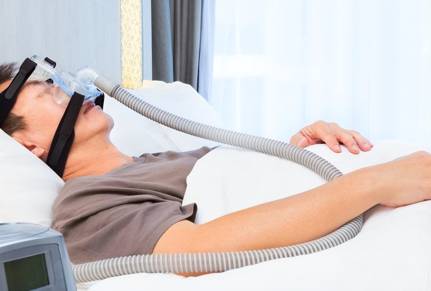 医生提醒：慢阻肺不管怎么治，最后都逃不过气短加重？