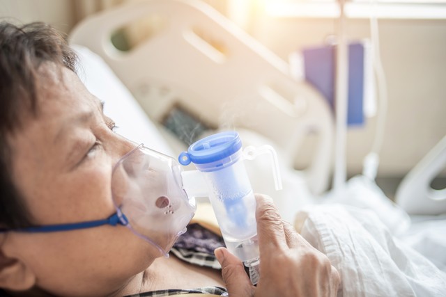 医生提醒：慢阻肺不管怎么治，最后都逃不过气短加重？