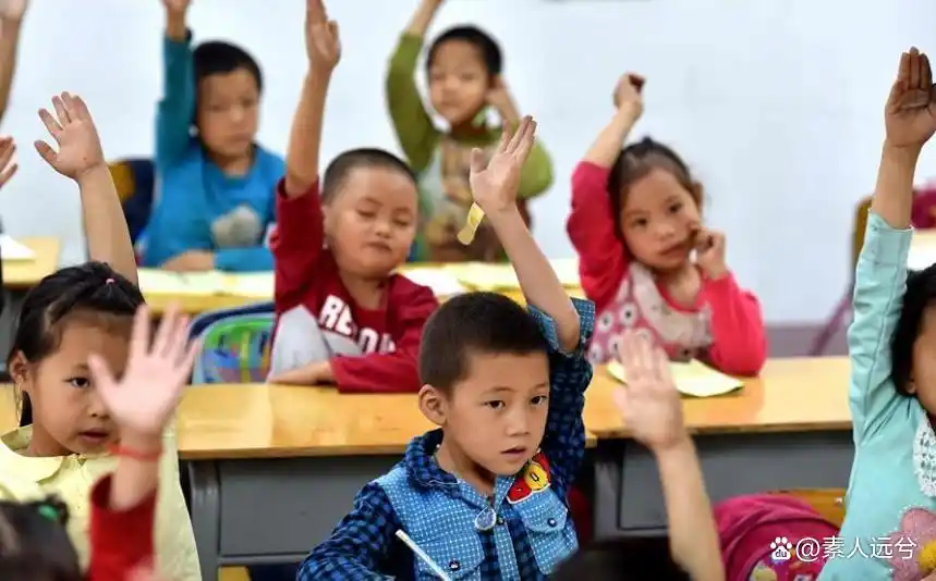 新型“体罚”在中小学流行，不打不骂却让人备受煎熬，老师也无奈