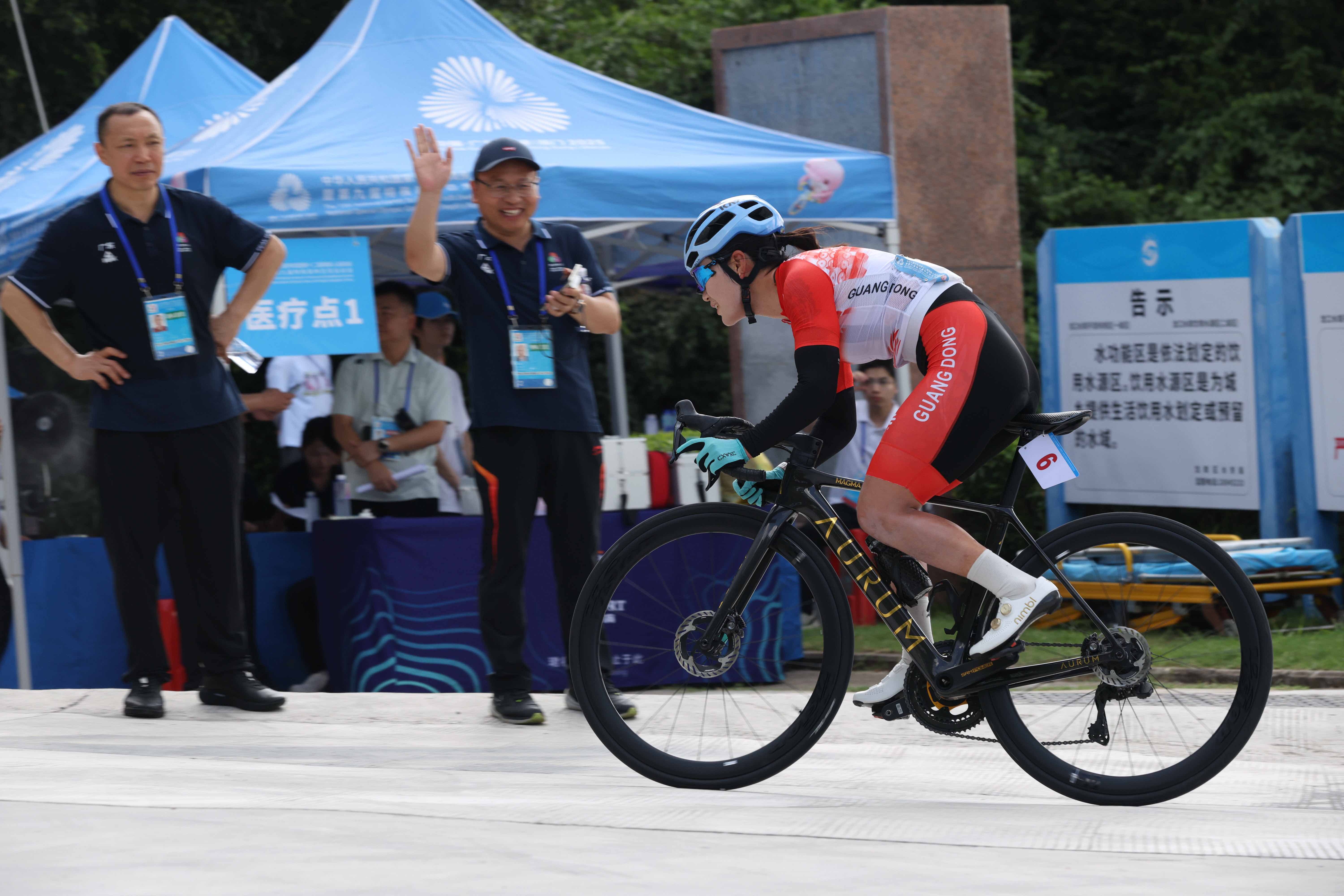 残特奥会自行车赛在深圳收官：105 金落定，17 项全国纪录被刷新