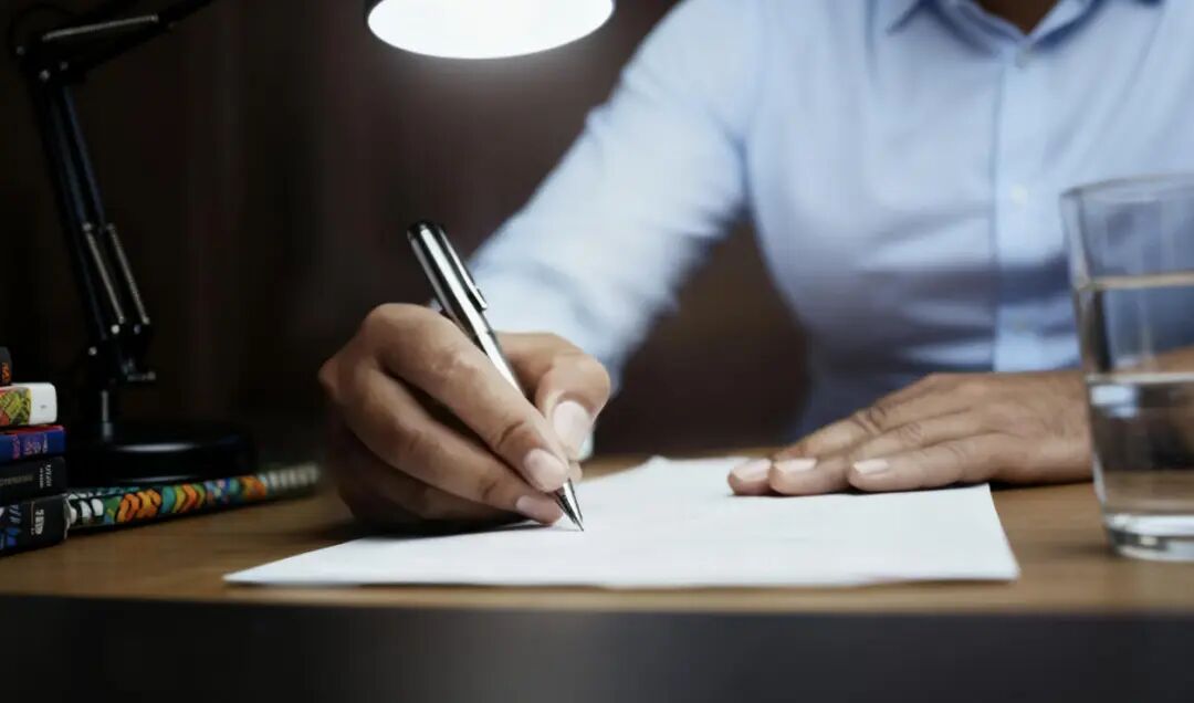 论文造假不止中介之过，灰色产业链背后的刚需之困