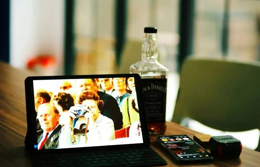 视频平台阉割清晰度，这锅到底谁来背？